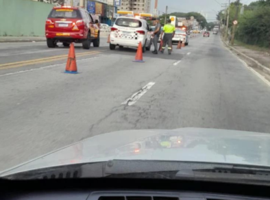 Homem morre em acidente com caminhão na Av. Sebastião Gualberto