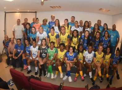 Uniodonto oficializa patrocínio ao futebol feminino de sjc – 22 março