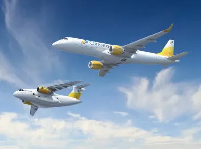 Embraer e Correios assinam acordo para desenvolver transporte aéreo de cargas