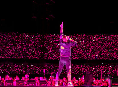 Show gratuito da banda cover Coldplay terá distribuição de 500 pulseiras de LED no Shopping Jardim Oriente