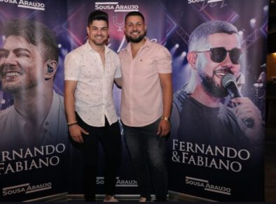 O DVD De Leve #SQN da dupla sertaneja Fernando e Fabiano foi lançado na última sexta-feira (26).