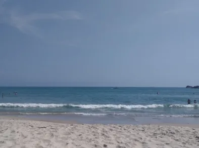 Litoral Norte tem 5 praias impróprias para banho no feriado de Corpus Christi