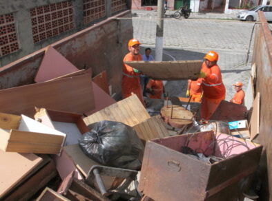 Atenção moradores do Jardim Pedramar. Prefeitura de Jacareí realiza Operação Cata-Treco no bairro, neste sábado (8)