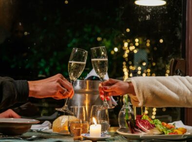 Campos do Jordão: Dia dos Namorados na Casa Bambuí terá jantar à luz de velas com menu especial assinado pela chef Anouk Migotto