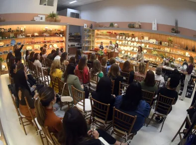 MADORA HOME realiza Workshop Mesa Posta com Mariana Meneghel