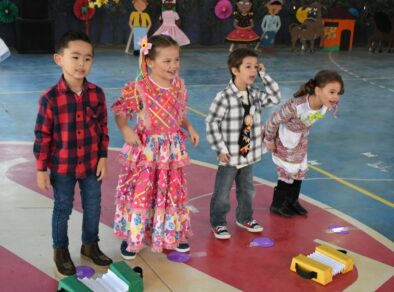 Escola Monteiro Lobato realiza sua Festa Junina