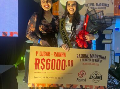 Desfile elege Rainha, Madrinha e Princesa da Jacareí Expo Agro