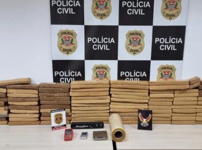 Polícia estoura “casa bomba” e apreende mais de 80kg de drogas em São José