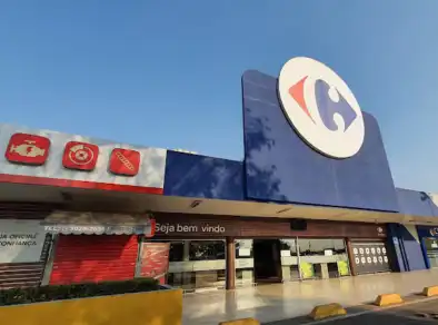 Carrefour passa a funcionar 24 horas todos os dias