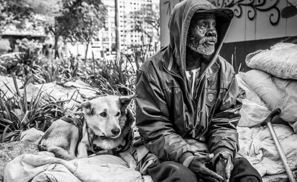 Fotógrafo e idealizador da MRSC, ajuda pessoas e pets em situação de rua