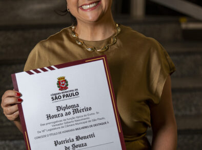 Câmara Municipal de São Paulo homenageia Patricia Bonetti com o título de Mulher de Destaque 2024