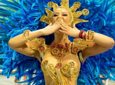 Ana Itikawa seguirá como Rainha de Bateria da Pérola Negra no carnaval de 2025