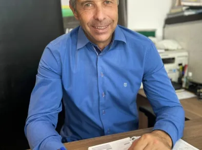 Pré-candidato a prefeito faz denúncia contra reajuste salarial de políticos