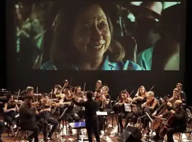 Sesc São José exibe gratuitamente o filme Central do Brasil com orquestra