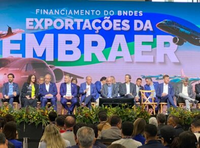 Governo anuncia que financiará exportações da Embraer