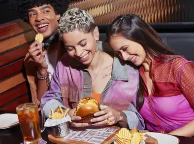 Dia do Amigo: Celebre a data em São José dos Campos com opções para todos os gostos