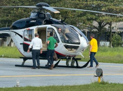 Tarcísio de Freitas usa helicóptero Águia para participar de convenção partidária