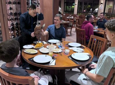 Churrascaria Estância convida as famílias de SJC para celebrar o Dia dos Pais