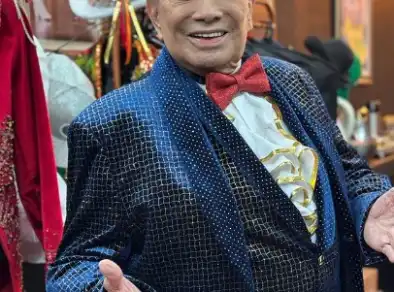 Dedé Santana sofre mal estar durante apresentação de Circo Musical em São José