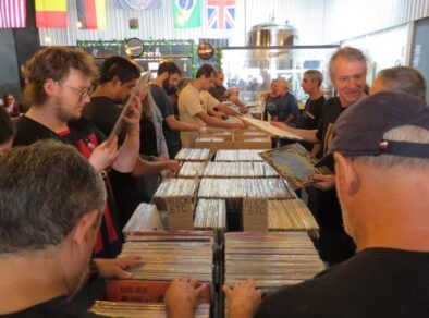 Feira de vinil e tributo a Iron Maiden agitam o sábado em São José