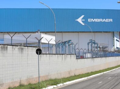 Embraer abre inscrições para especialização em engenharia com bolsa inicial de R$ 5 mil