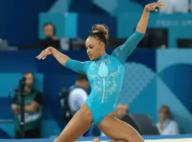 Escrito nas estrelas: Rebeca Andrade se torna a maior medalhista do Brasil e seu mapa astral confirma