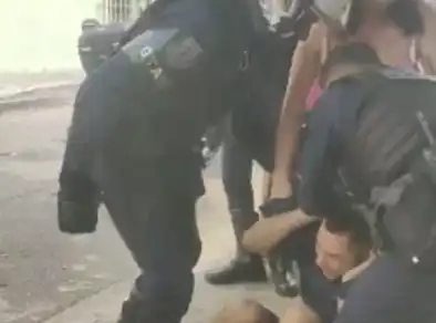 Motorista é contido pela GCM após dar “cavalo de pau” em São José