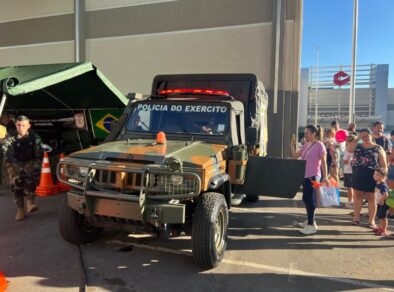 Dia da Independência é celebrado com apresentação musical e exposição do Exército em Shopping de São José