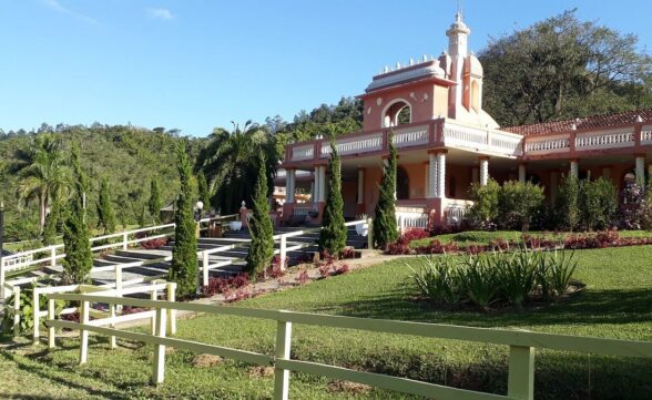 Fazenda Nova Gokula em Pinda abriga o maior templo Hare Krishna da América Latina