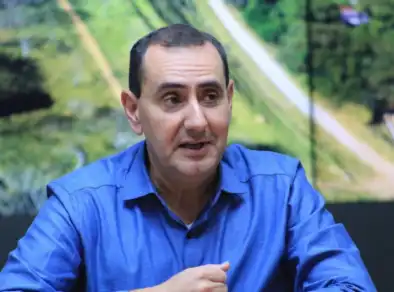 Anderson Farias é aprovado por 50% dos eleitores e desaprovado por 41%