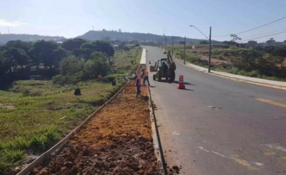 Sem obras concluídas, Prefeitura encerra contrato com empresa responsável por novas calçadas