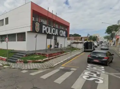 Homem esfaqueia e mata os pais em Caçapava