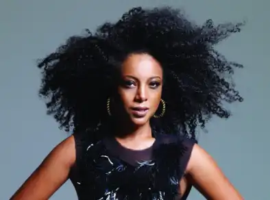 Semana da Consciência Negra: Negra Li fará show gratuito em Ilhabela