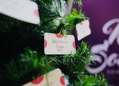 Natal Solidário: Serramar Shopping promove campanha de doação de brinquedos