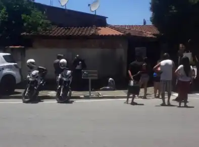 Mulher é morta a facadas pelo ex-namorado em Pindamonhangaba