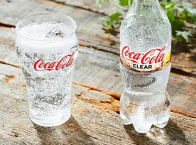 Coca-Cola comercializa no Japão uma versão transparente e zero calorias com o mesmo sabor