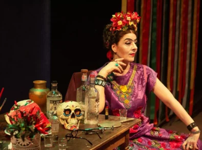 Espetáculo solidário sobre Frida Kahlo encerra festival de teatro