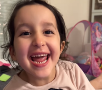 Menina viraliza por falar com sotaque português e brasileiro
