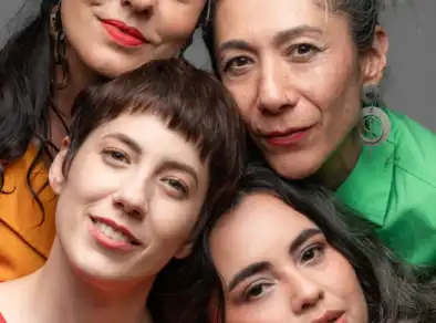 Compositoras combatem pobreza menstrual em Jacareí com arrecadação de absorventes para instituições de apoio social