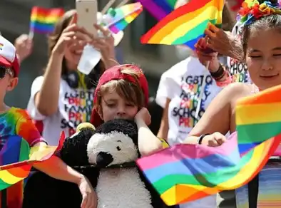 Câmara de SJC vota hoje (5) projeto que pode proibir crianças em eventos LGBT+