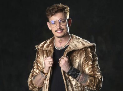 Ricky Vallen solta a voz no palco do Teatro Colinas; Confira a programação