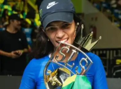 Rayssa Leal se torna a primeira tricampeã a vencer a Liga Mundial de Skate Street