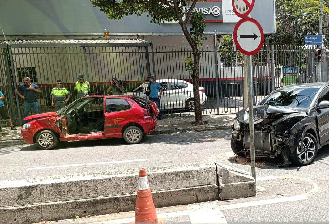Mãe e 3 crianças ficaram feridas após serem atropeladas em São José