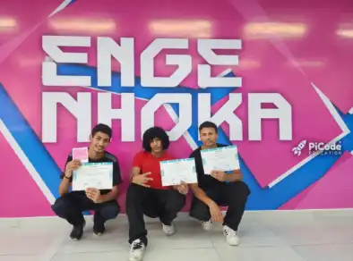 Alunos de Santana do Parnaíba criam projetos de robótica com materiais recicláveis