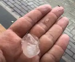 Chuva de granizo atinge a Zona Sul de São José