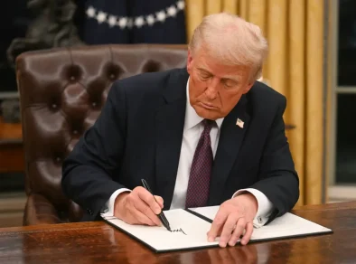 Trump decreta fim da cidadania americana por direito de nascença