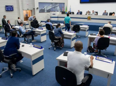 Vereadores conservadores votam com o PT em informações sobre eventos LGBT com apoio da prefeitura
