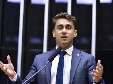 Nikolas Ferreira viraliza ao criticar fala do presidente Lula sobre alimentos