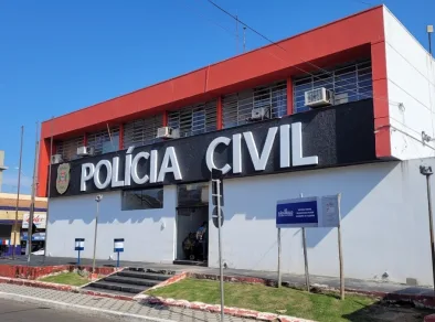 Suspeito de agredir a esposa com mata-leão e socos é preso em Caçapava