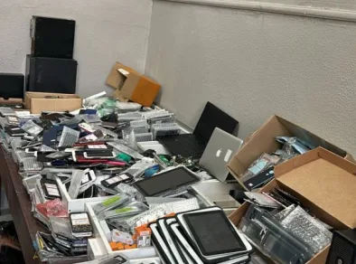 Polícia apreende mais de 10,5 mil celulares em operação contra criminosos